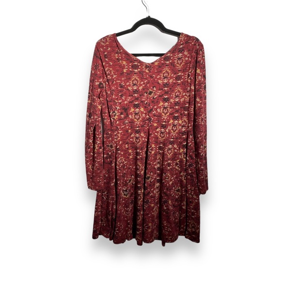 PERUVIAN CONNECTION Red Abstract Pattern Long Sleeve Dress - Picture 2 of 4